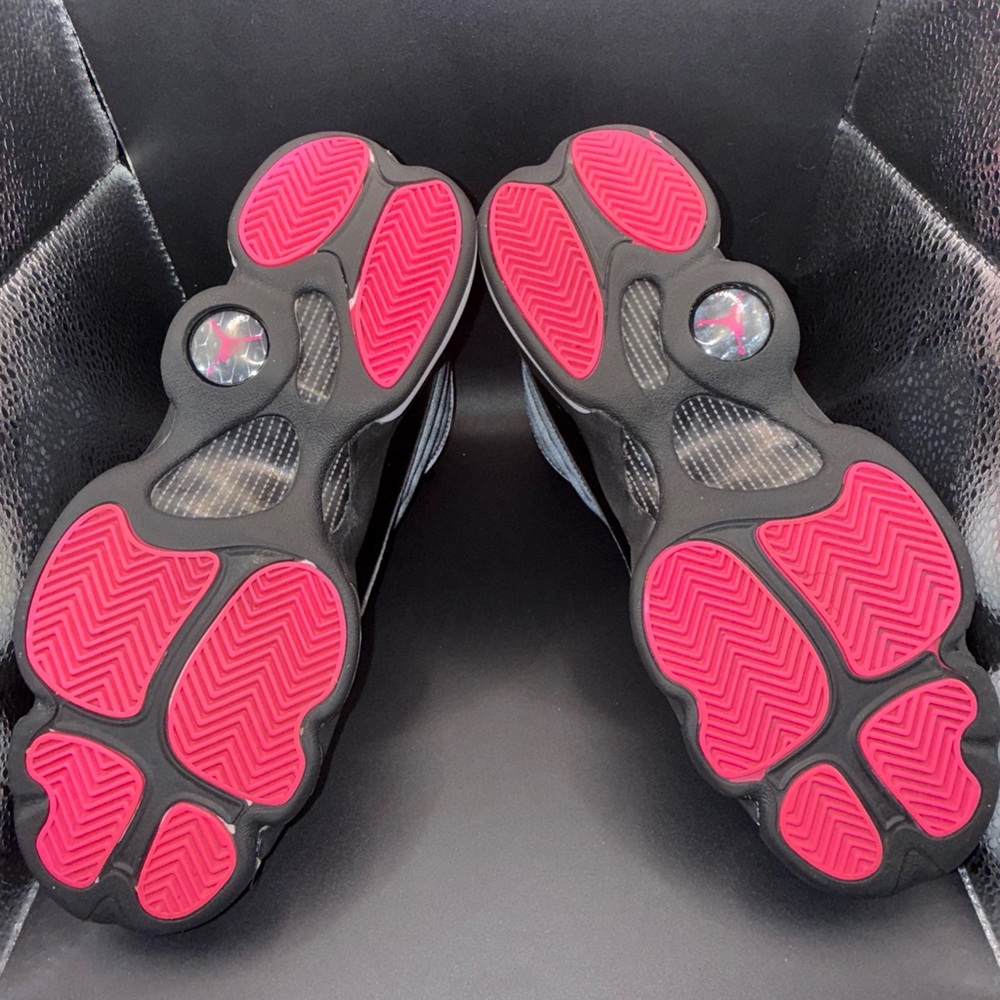Jordan Black and Gray Classic Sneakers - Picture 10 of 11